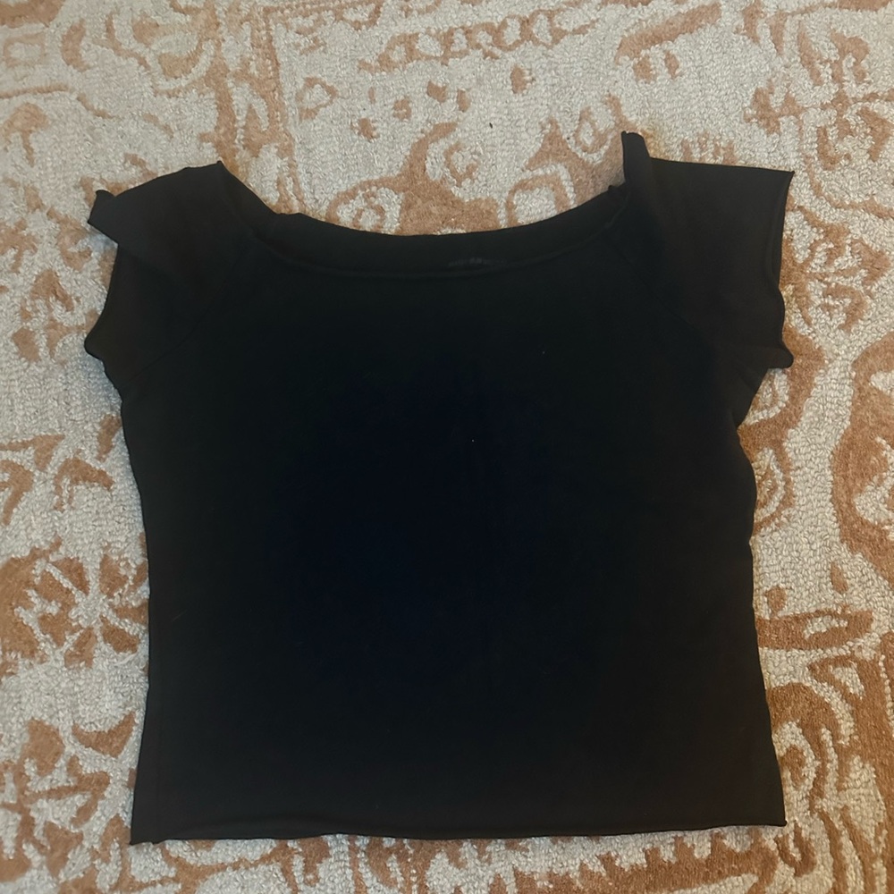 Brandy Melville Black crop top #croptop